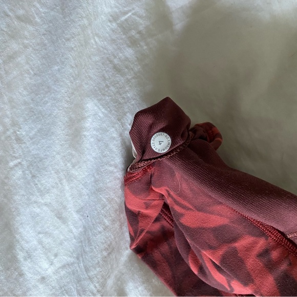 Lululemon flow y bra - Picture 2 of 2